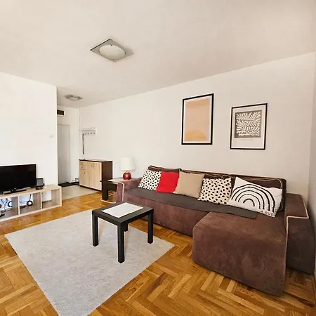 Apartment Sonata 1